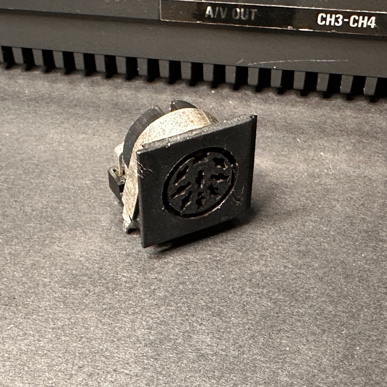 Sega Master System AV Port Connector - Original Part